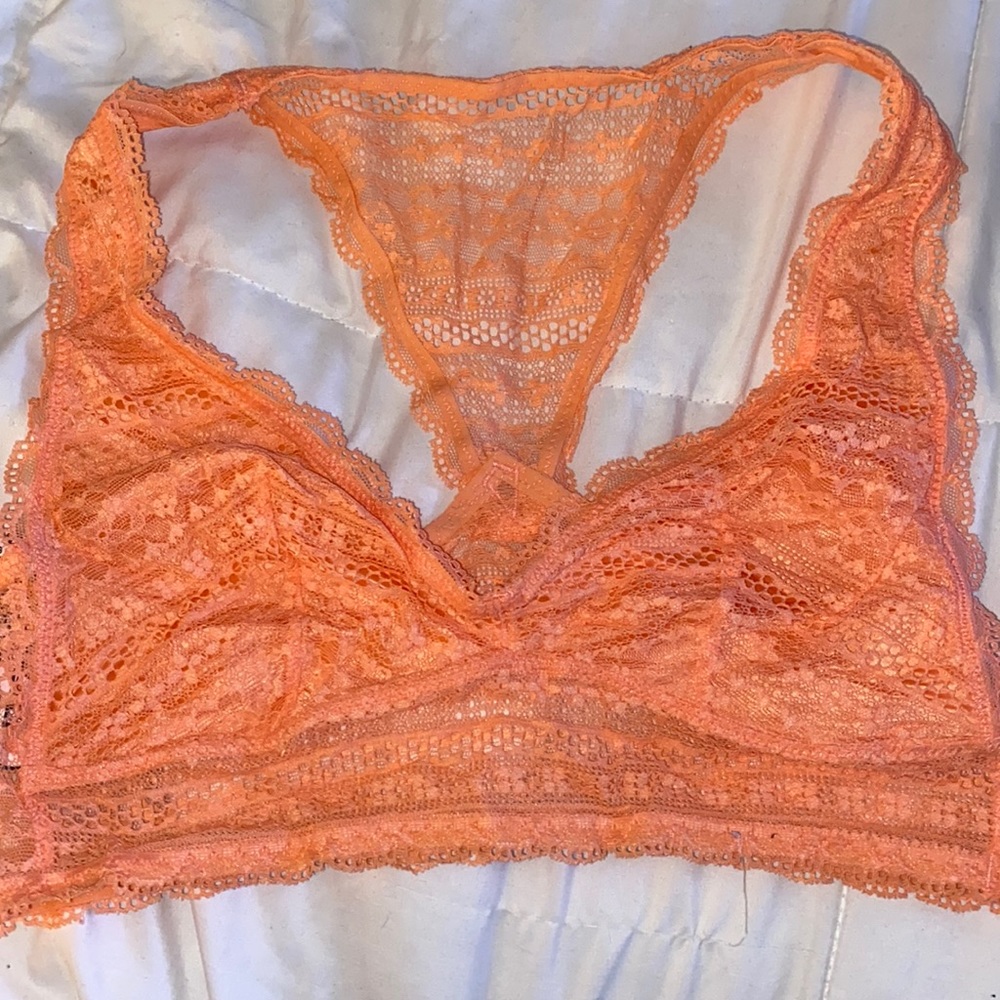 Victoria’s Secret lacy bralette Size L
